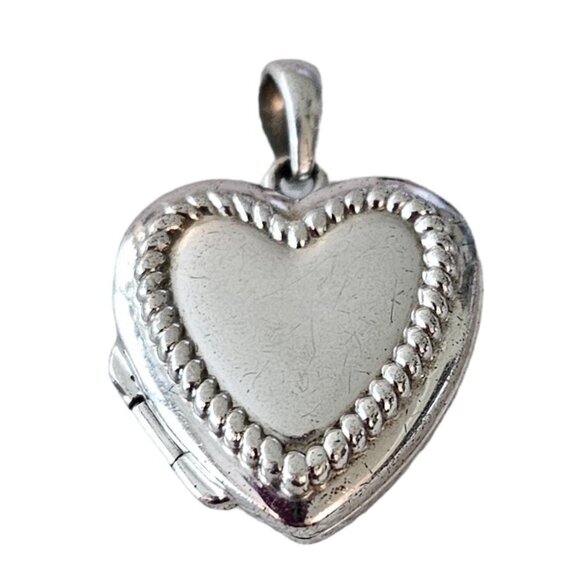 Sterling Silver Heart Locket Pendant L73 - Picture 1 of 9